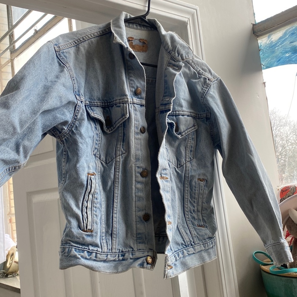 Vintage Levi’s denim jacket